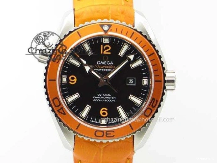 1223 Efficient Speedmaster JHF SS Snoopy Award 45th Anniversary White dial On SS Bracelet 8239